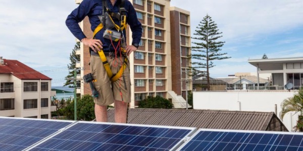 La sostenibilità come valore aggiunto: perché i progettisti di sistemi energetici scelgono il fotovoltaico