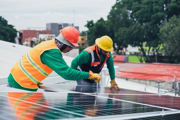 Planning photovoltaic systems: how to save time and costs by using high-quality products