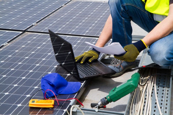 Massimizza l'efficienza del tuo impianto fotovoltaico e libera il potenziale dell'energia solare! 